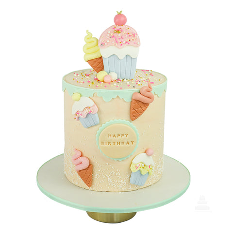 Cupcake & Ice Cream Cake, pastel decorado con cupcakes y helados