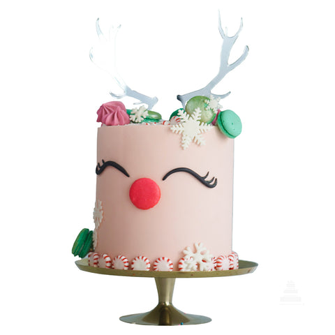 Pinky  Reindeer cake, pastel decorado de reno navideño rosa