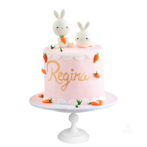 Regina Bunnies, Pastel con figuras de fondant 3D de conejitos